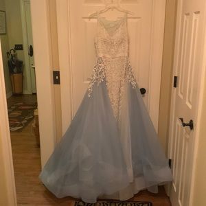 Sherri Hill Prom Dress , 6, light blue with ecru overlay. GORGEOUS.